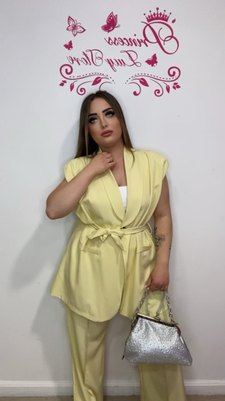 Tailleur smanicato CURVY