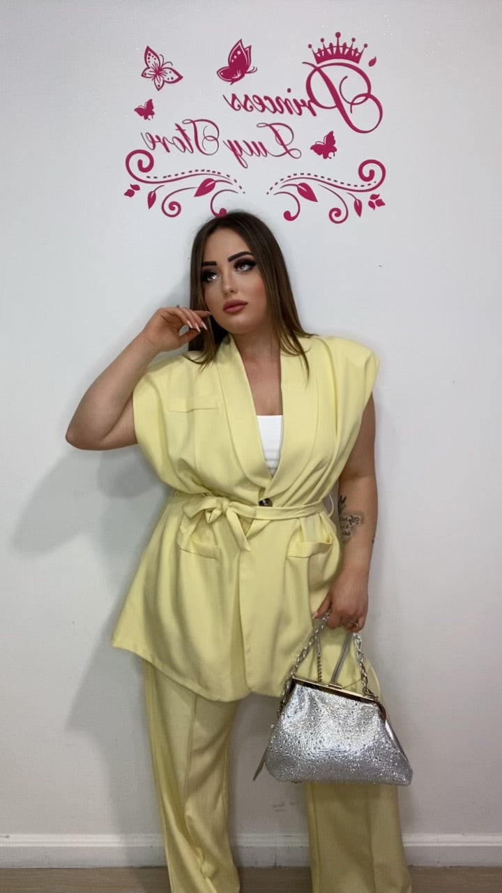 Tailleur smanicato CURVY